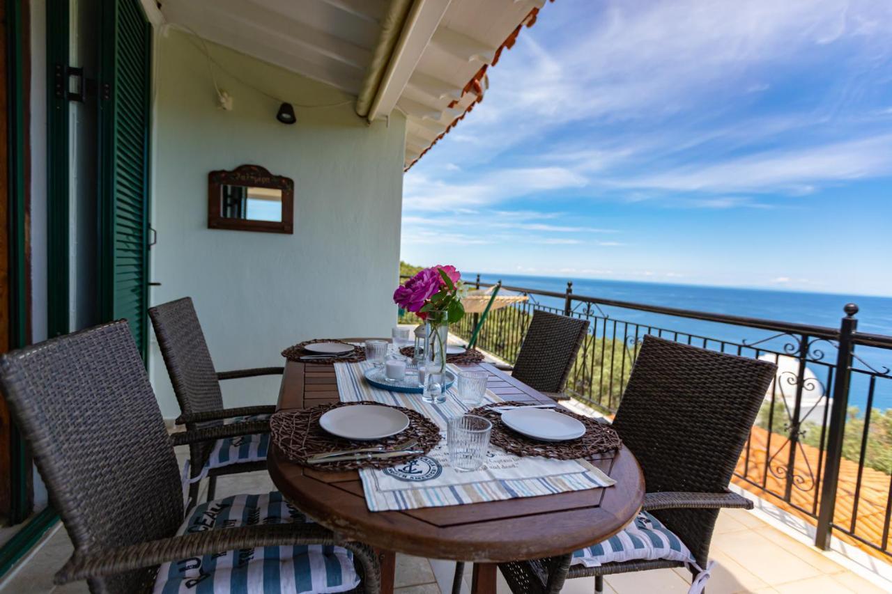 Captain's Kalivia (Skiathos)